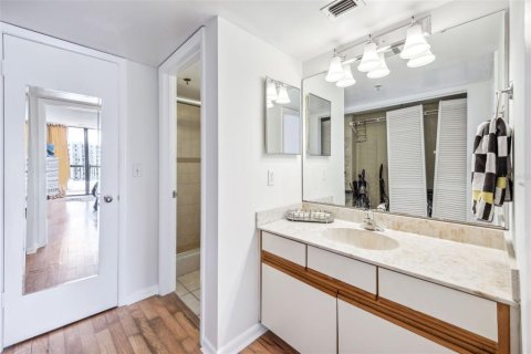 Copropriété à vendre à Orlando, Floride: 2 chambres, 121.14 m2 № 1666205 - photo 4