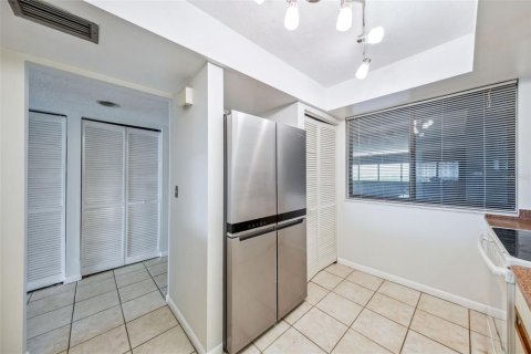 Copropriété à vendre à Orlando, Floride: 2 chambres, 121.14 m2 № 1666205 - photo 18