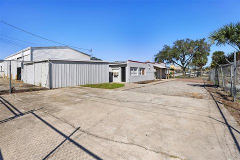 Propiedad comercial en venta en Lake Wales, Florida, 153.29 m2 № 1817540 - foto 14