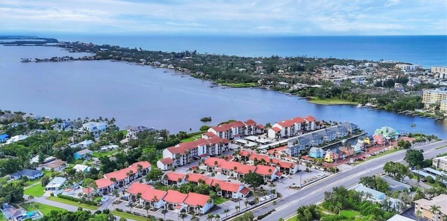 Condominio en Sarasota, Florida, 1 dormitorio  № 1902265