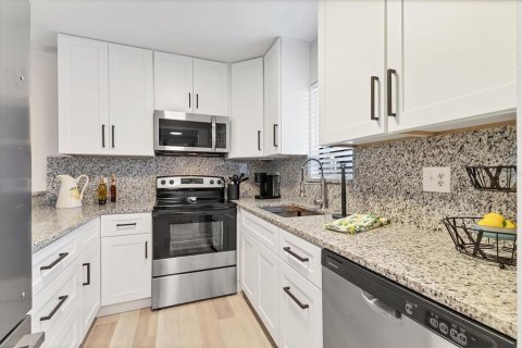 Condominio en venta en Sarasota, Florida, 1 dormitorio, 74.32 m2 № 1902265 - foto 11