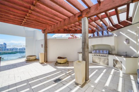 Condominio en venta en Aventura, Florida, 3 dormitorios, 409.7 m2 № 2008582 - foto 9