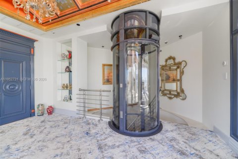 Condominio en venta en Aventura, Florida, 3 dormitorios, 409.7 m2 № 2008582 - foto 12