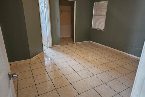 House in Kissimmee, Florida 3 bedrooms, 97.83 sq.m. № 2272928 - photo 21