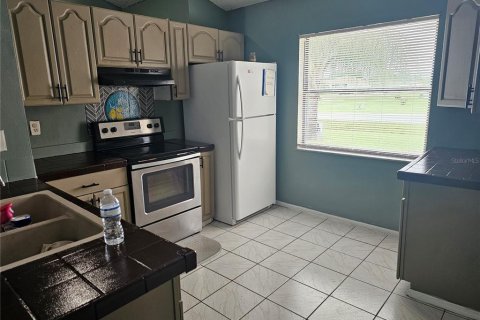 House in Kissimmee, Florida 3 bedrooms, 97.83 sq.m. № 2272928 - photo 26