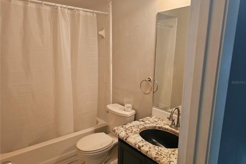House in Kissimmee, Florida 3 bedrooms, 97.83 sq.m. № 2272928 - photo 25