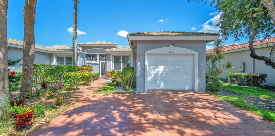 Casa en Boynton Beach, Florida 3 dormitorios, 133.78 m2 № 1830272
