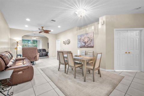 Casa en venta en Boynton Beach, Florida, 3 dormitorios, 133.78 m2 № 1830272 - foto 10