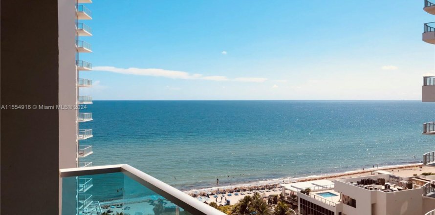 Condo in Hollywood, Florida, 1 bedroom № 1959745