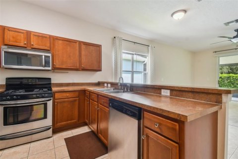 Villa ou maison à louer à Apollo Beach, Floride: 2 chambres, 123.37 m2 № 1868839 - photo 8