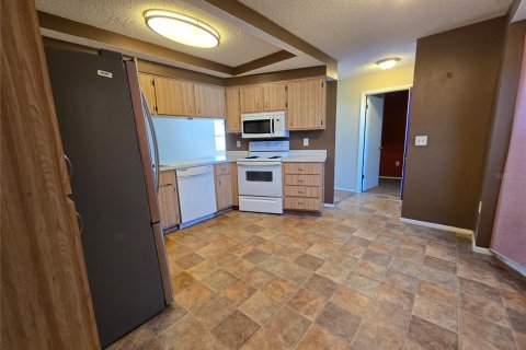 Casa en venta en Port Richey, Florida, 3 dormitorios, 133.31 m2 № 2223082 - foto 11