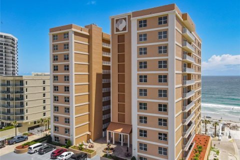 Condo à Daytona Beach, Floride, 3 chambres № 2100812