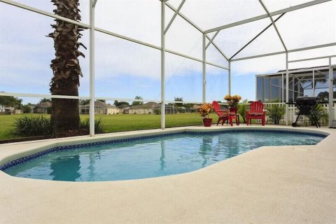 House in Davenport, Florida 4 bedrooms, 171.78 sq.m. № 1536625 - photo 15