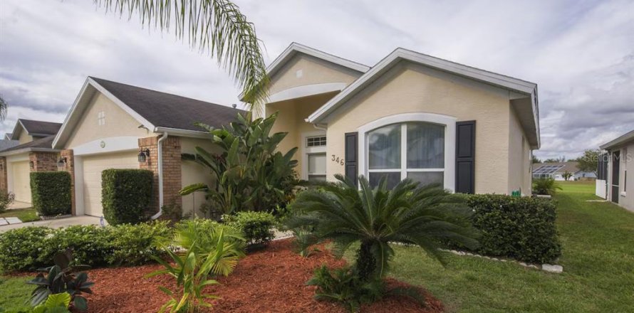 House in Davenport, Florida 4 bedrooms, 171.78 sq.m. № 1536625