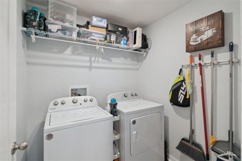 Adosado en venta en Tavares, Florida, 2 dormitorios, 150.13 m2 № 2358290 - foto 13