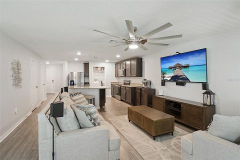 Adosado en venta en Tavares, Florida, 2 dormitorios, 150.13 m2 № 2358290 - foto 6