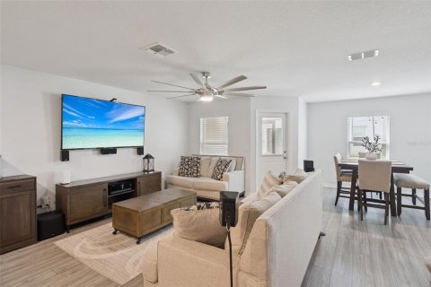 Adosado en venta en Tavares, Florida, 2 dormitorios, 150.13 m2 № 2358290 - foto 7