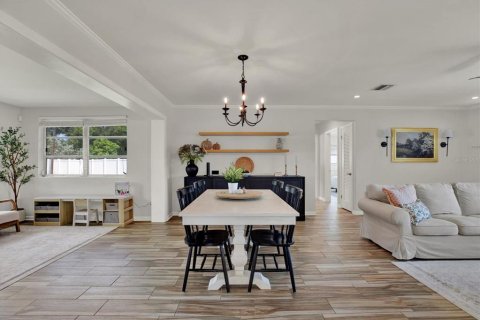 Casa en venta en Largo, Florida, 2 dormitorios, 122.82 m2 № 2383456 - foto 5