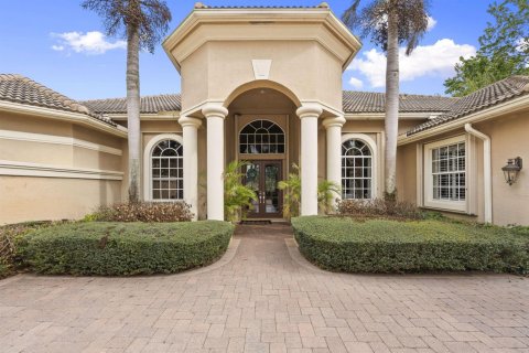 House in Port St. Lucie, Florida 4 bedrooms, 369.47 sq.m. № 2078267 - photo 4
