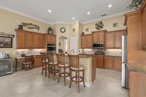 House in Port St. Lucie, Florida 4 bedrooms, 369.47 sq.m. № 2078267 - photo 25