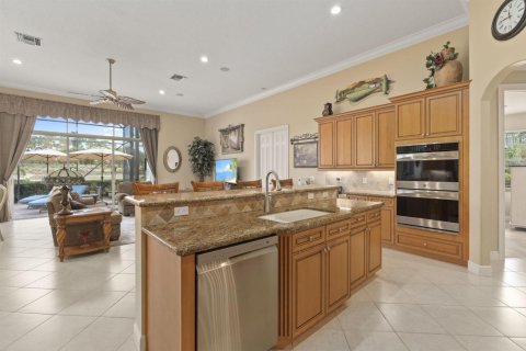 House in Port St. Lucie, Florida 4 bedrooms, 369.47 sq.m. № 2078267 - photo 20