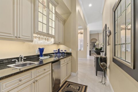House in Port St. Lucie, Florida 4 bedrooms, 369.47 sq.m. № 2078267 - photo 26