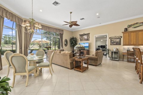 House in Port St. Lucie, Florida 4 bedrooms, 369.47 sq.m. № 2078267 - photo 16