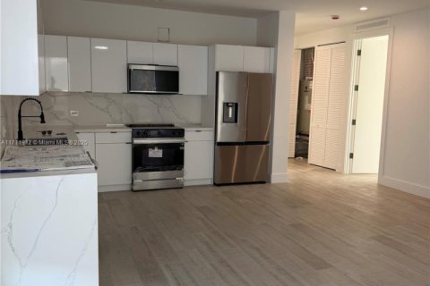 Immobilier commercial à vendre à Hallandale Beach, Floride № 2077477 - photo 12