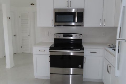 Casa en alquiler en Holiday, Florida, 2 dormitorios, 80.27 m2 № 1910898 - foto 5