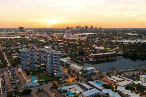Condo in Fort Lauderdale, Florida, 1 bedroom  № 1995721 - photo 15