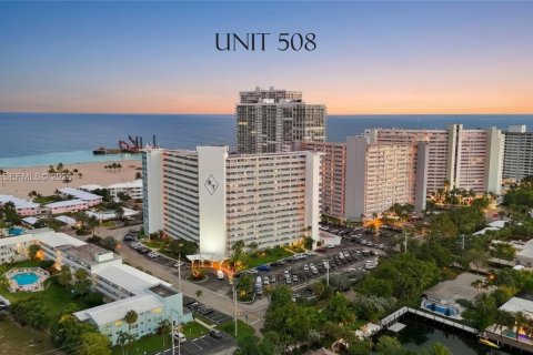 Condo in Fort Lauderdale, Florida, 1 bedroom  № 1995721 - photo 12
