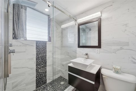 Condo in Fort Lauderdale, Florida, 1 bedroom  № 1995721 - photo 9