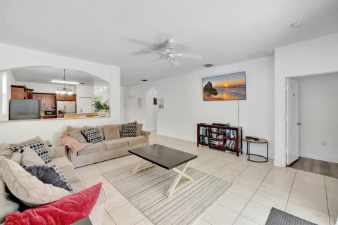 Villa ou maison à vendre à Fort Lauderdale, Floride: 4 chambres, 184.5 m2 № 2241882 - photo 2