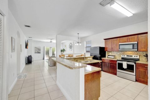 Villa ou maison à vendre à Fort Lauderdale, Floride: 4 chambres, 184.5 m2 № 2241882 - photo 7