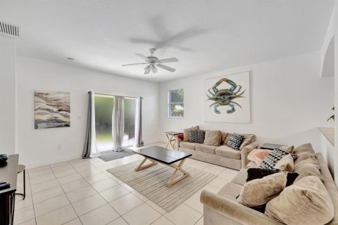 Villa ou maison à vendre à Fort Lauderdale, Floride: 4 chambres, 184.5 m2 № 2241882 - photo 14