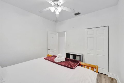 Villa ou maison à vendre à Fort Lauderdale, Floride: 4 chambres, 184.5 m2 № 2241882 - photo 18