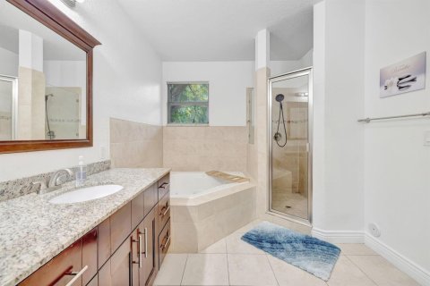 Villa ou maison à vendre à Fort Lauderdale, Floride: 4 chambres, 184.5 m2 № 2241882 - photo 28