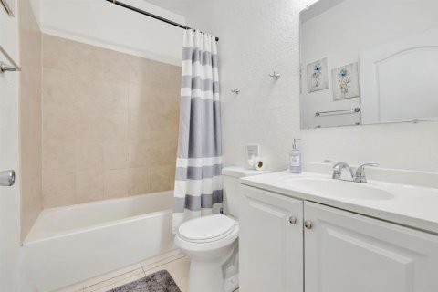 Villa ou maison à vendre à Fort Lauderdale, Floride: 4 chambres, 184.5 m2 № 2241882 - photo 19