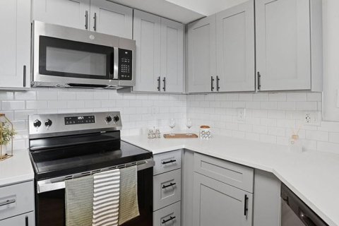 Appartement à louer à North Port, Floride: 1 chambre, 63.82 m2 № 2204936 - photo 28