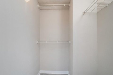 Appartement à louer à North Port, Floride: 1 chambre, 63.82 m2 № 2204936 - photo 10
