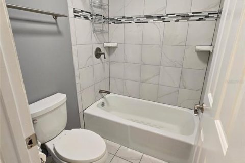 Copropriété à louer à Apopka, Floride: 2 chambres, 91.04 m2 № 2113374 - photo 11