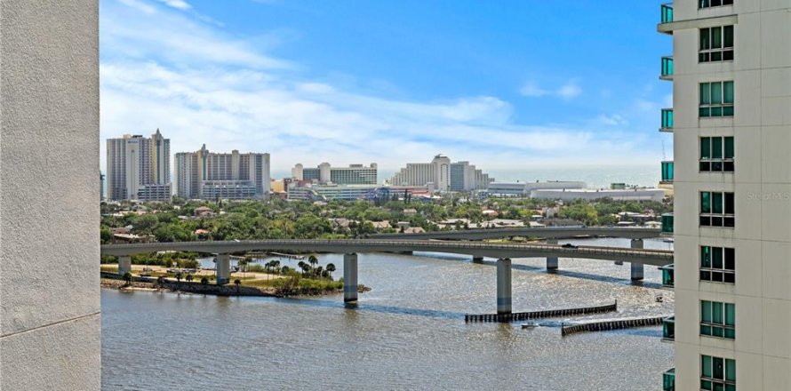 Condo à Daytona Beach, Floride, 3 chambres № 1625122