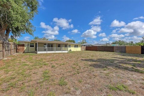Villa ou maison à vendre à Sarasota, Floride: 3 chambres, 117.99 m2 № 2097243 - photo 26