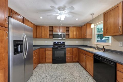 Villa ou maison à vendre à Sarasota, Floride: 3 chambres, 117.99 m2 № 2097243 - photo 8