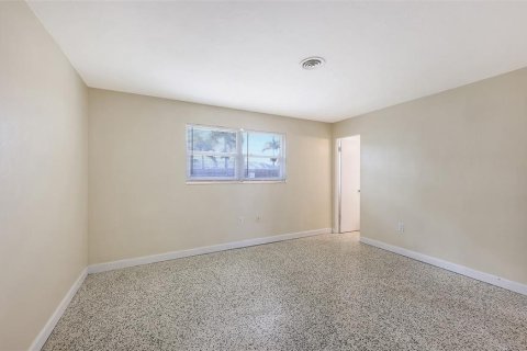 Villa ou maison à vendre à Sarasota, Floride: 3 chambres, 117.99 m2 № 2097243 - photo 12
