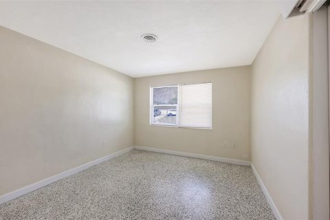 Villa ou maison à vendre à Sarasota, Floride: 3 chambres, 117.99 m2 № 2097243 - photo 15