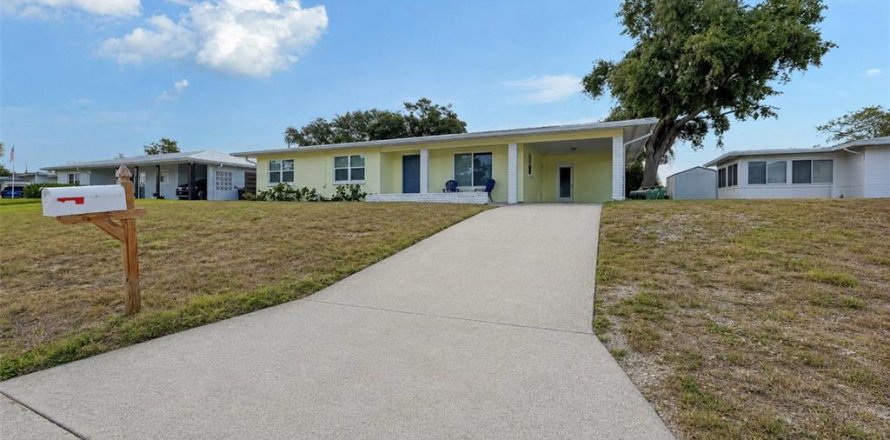 Villa ou maison à Sarasota, Floride 3 chambres, 117.99 m2 № 2097243