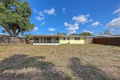 Villa ou maison à vendre à Sarasota, Floride: 3 chambres, 117.99 m2 № 2097243 - photo 27