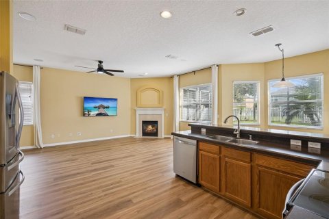 Villa ou maison à vendre à Orlando, Floride: 4 chambres, 243.31 m2 № 2358716 - photo 21