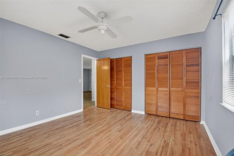 Villa ou maison à louer à Lake Worth, Floride: 3 chambres, 156.35 m2 № 1964365 - photo 22